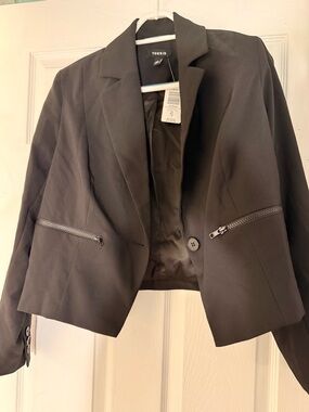 Torrid Black Cropped Zip-Pocket Blazer Size 00